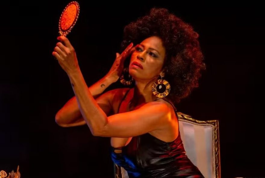 edvana-carvalho-apresenta-espetaculo-gratuito-de-empoderamento-da-mulher-negra-em-amelia-rodrigues2C-bahia
