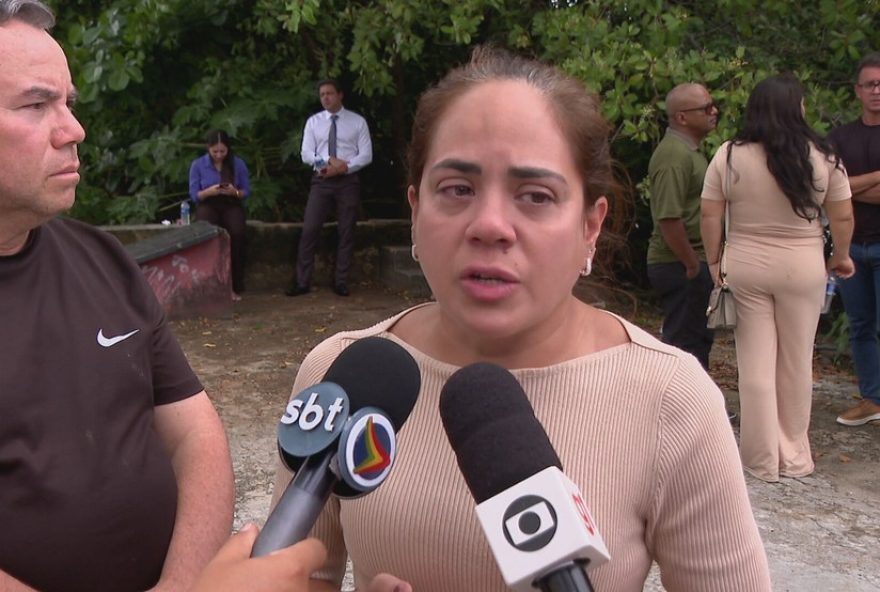 edvane-cesar-do-carmo2C-desaparecido-no-rio-capibaribe3A-esposa-relata-falta-de-apoio-do-clube-de-remo-do-sport-club-do-recife edvane-cesar-do-carmo2C-desaparecido-no-rio-capibaribe3A-esposa-relata-falta-de-apoio-do-clube-de-remo-do-sport-club-do-recife