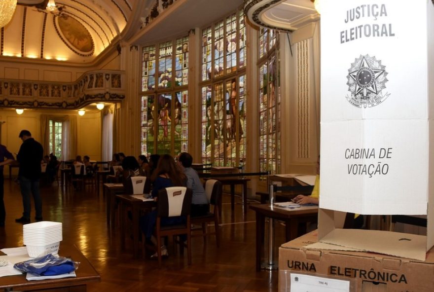 eleicao-do-fluminense3A-tre-rj-autoriza-22-urnas-eletronicas-no-pleito-presidencial eleicao-do-fluminense3A-tre-rj-autoriza-22-urnas-eletronicas-no-pleito-presidencial