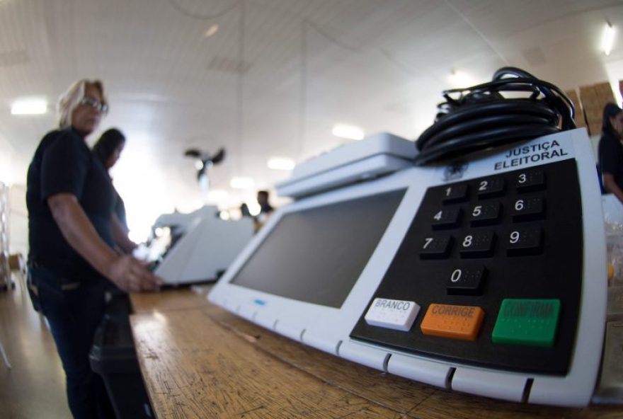 Equipamentos ficam lacrados, mas passam por um teste considerado de rotina após a instalação. (Foto: Agência Brasil)