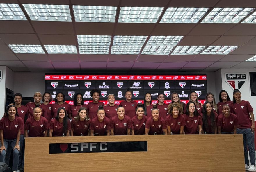 elenco-reforcado3A-sao-paulo-feminino-se-prepara-para-temporada-de-sucesso-em-2025