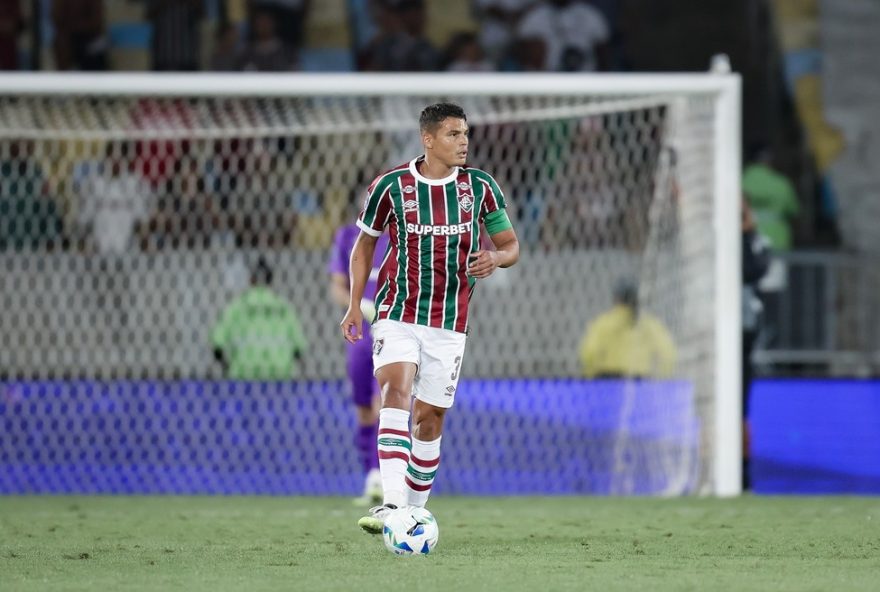 eliminacao-amarga3A-thiago-silva-lamenta-erros-do-fluminense-na-copa-sul-americana-2025-e-destaca-necessidade-de-correcoes