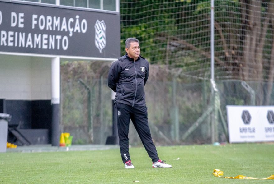elio-sizenando-tira-figueirense-da-zona-de-rebaixamento-em-uma-semana3A-perspectivas-e-planos-para-a-equipe