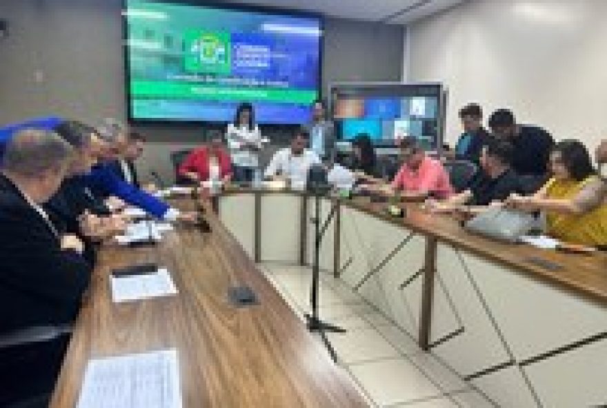 emenda-que-revoga-taxa-do-lixo-e-aprovada-na-ccj-com-novas-condicoes emenda-que-revoga-taxa-do-lixo-e-aprovada-na-ccj-com-novas-condicoes