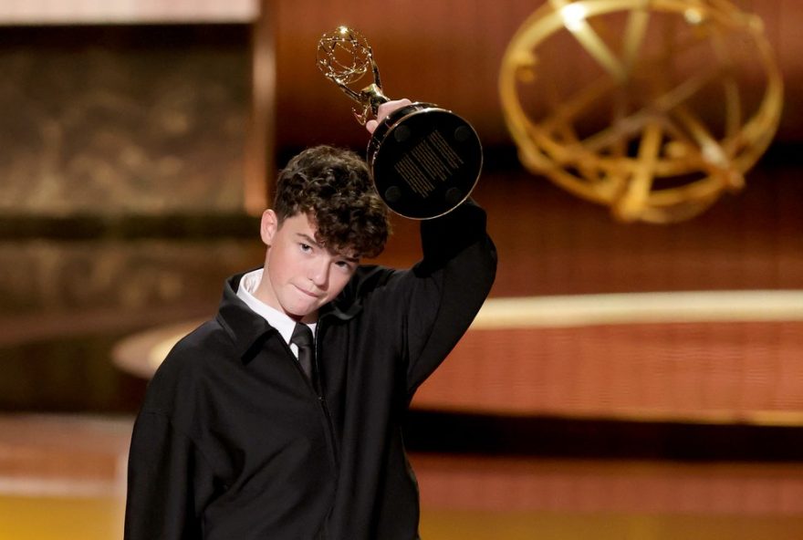 emmy-20253A-adolescencia-se-destaca-e-lidera-premiacao2C-seguido-por-the-pitt-e-o-estudio