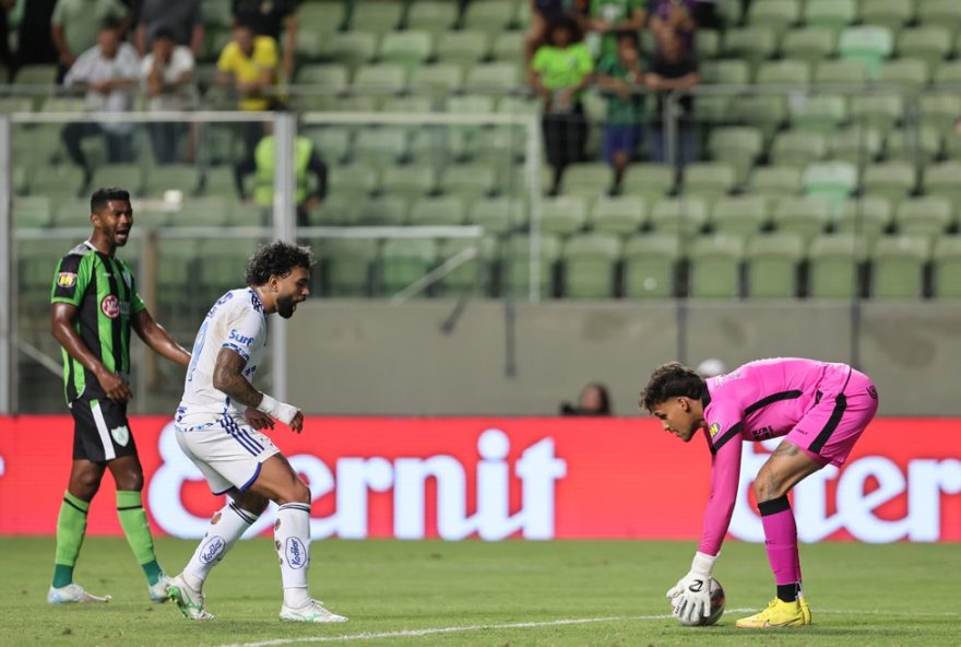 empate-em-classico-entre-de-mg-x-cruzeiro3A-duelo-entre-gabigol-e-matheus-mendes-no-campeonato-mineiro