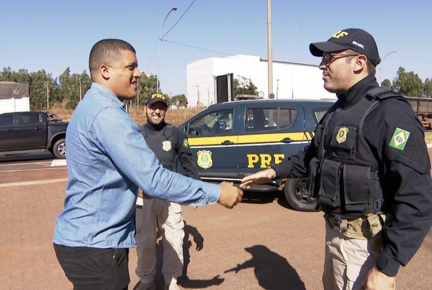 empreendedor-e-motorista-de-aplicativo-visita-sede-da-prf-em-uberlandia