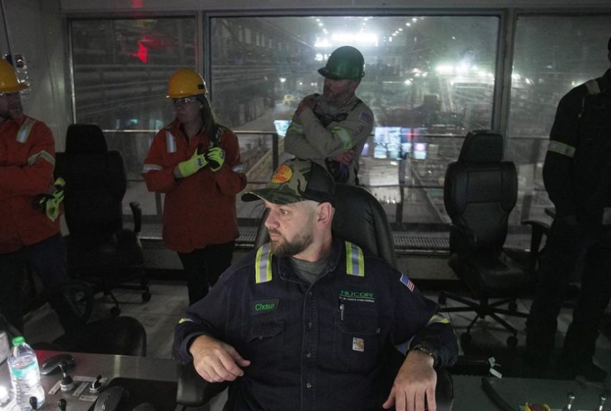 empregos-nas-fabricas-dos-eua-em-queda-apesar-da-promessa-de-trump3A-incerteza-no-mercado-de-trabalho