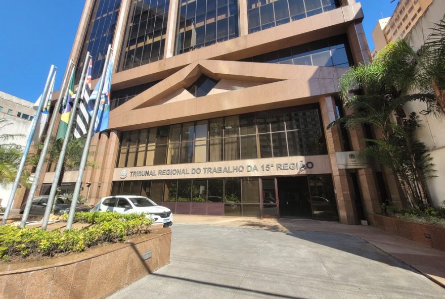 empresa-de-campinas-e-condenada-por-impedir-uso-de-nome-social-e-banheiro-adequado