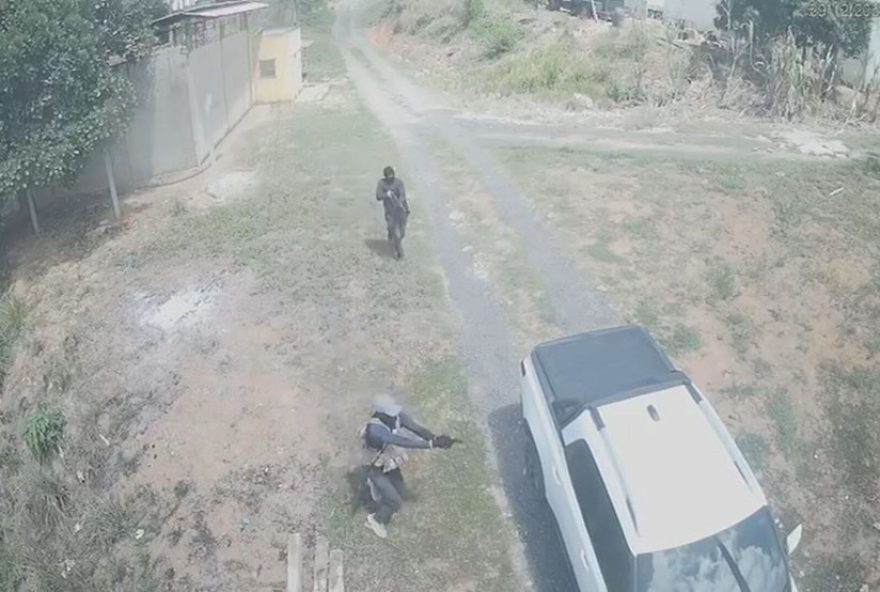 empresario-do-ramo-de-combustivel-e-executado-a-tiros-em-moreno2C-no-grande-recife3A-video.-suspeito-de-26-anos-e-preso empresario-do-ramo-de-combustivel-e-executado-a-tiros-em-moreno2C-no-grande-recife3A-video.-suspeito-de-26-anos-e-preso