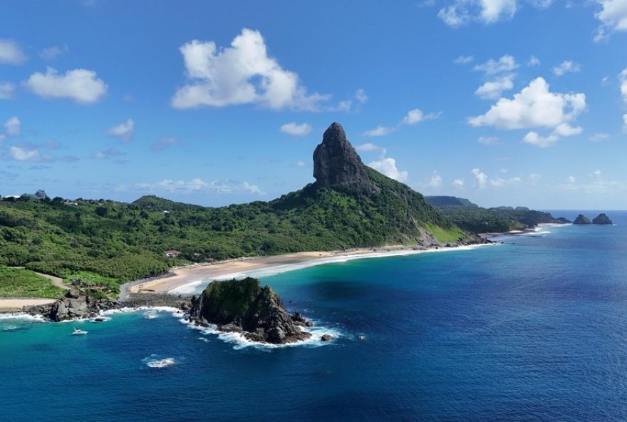 empresarios-de-fernando-de-noronha-aguardam-decisao-sobre-limite-de-turistas-para-reveillon3A-previsao-de-ocupacao-de-7025-e-desafios-para-o-setor empresarios-de-fernando-de-noronha-aguardam-decisao-sobre-limite-de-turistas-para-reveillon3A-previsao-de-ocupacao-de-7025-e-desafios-para-o-setor