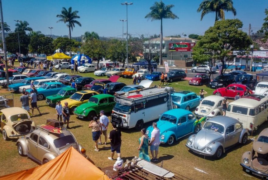 encontro-anual-de-carros-antigos-em-jaguariuna3A-500-raridades-em-exposicao