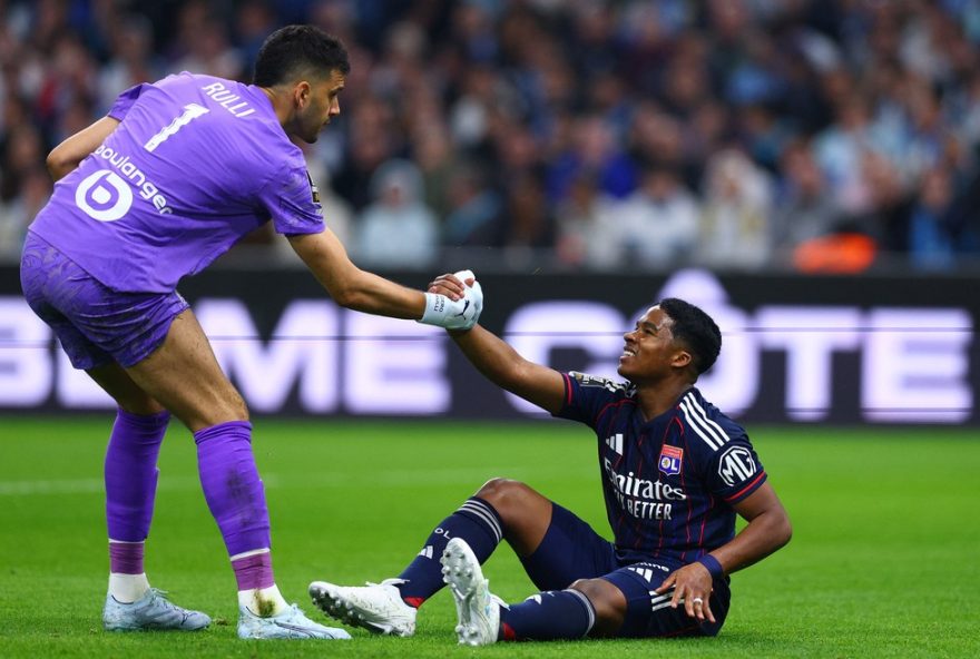 endrick2C-astro-do-lyon2C-e-cobrado-por-alain-giresse-apesar-de-assistencias endrick2C-astro-do-lyon2C-e-cobrado-por-alain-giresse-apesar-de-assistencias