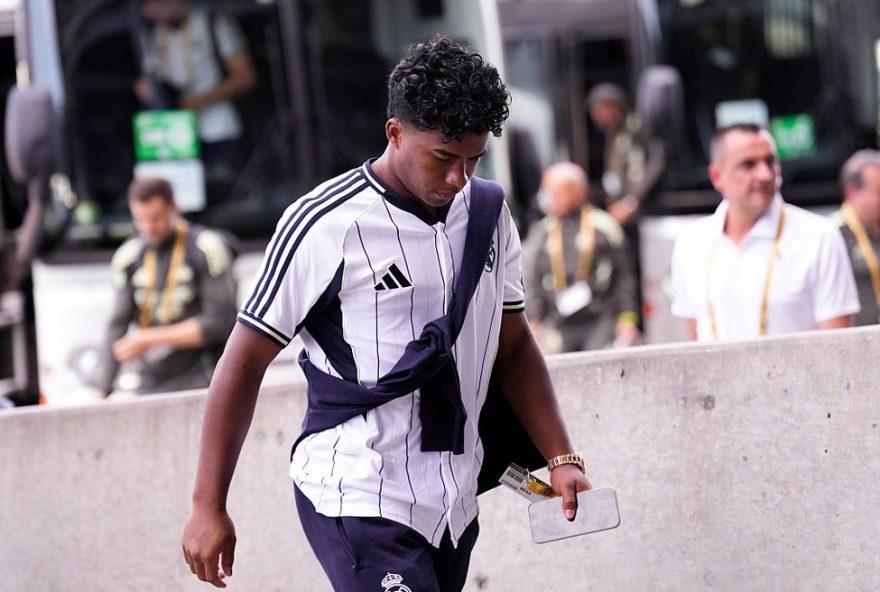 endrick2C-atacante-do-real-madrid2C-tem-pre-temporada-comprometida-por-lesao-na-coxa3A-recuperacao-em-foco-para-retorno-aos-gramados