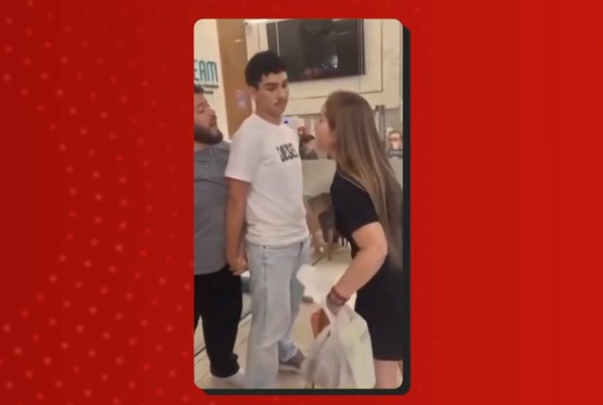 enfermeiro-relata-ataque-homofobico-em-shopping-de-manaus3A-video-viraliza enfermeiro-relata-ataque-homofobico-em-shopping-de-manaus3A-video-viraliza