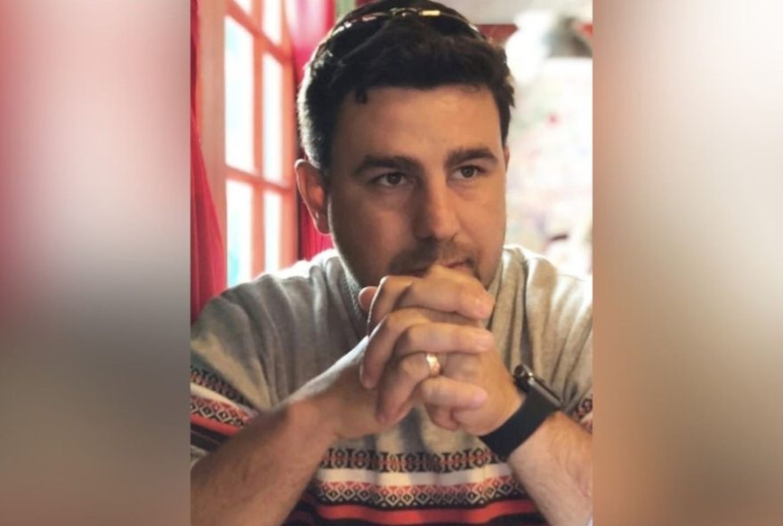 engenheiro-agronomo-morre-durante-jogo-de-futevolei-no-clube-campestre-de-rio-verde2C-desencadeando-luto-oficial-no-local