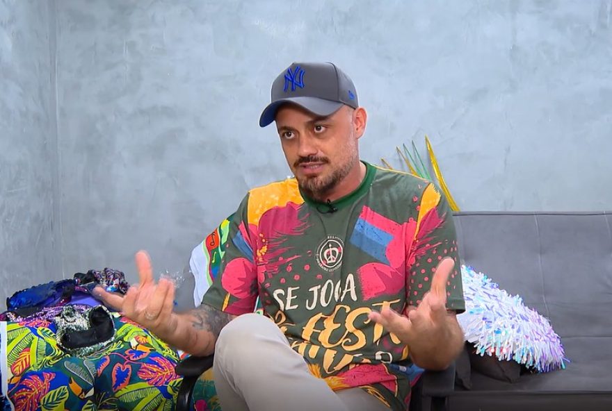 enredo-da-imperatriz-transforma-obra-de-ney-matogrosso-em-manifesto-estetico-e-politico enredo-da-imperatriz-transforma-obra-de-ney-matogrosso-em-manifesto-estetico-e-politico