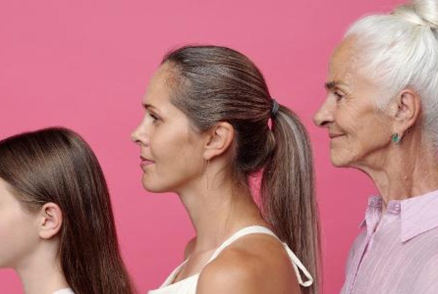 entenda-como-o-cabelo-pode-mudar-em-diferentes-fases-da-vida entenda-como-o-cabelo-pode-mudar-em-diferentes-fases-da-vida