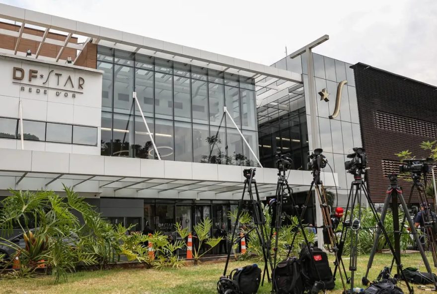 entidades-repudiam-ataques-a-jornalistas-que-cobrem-bolsonaro entidades-repudiam-ataques-a-jornalistas-que-cobrem-bolsonaro