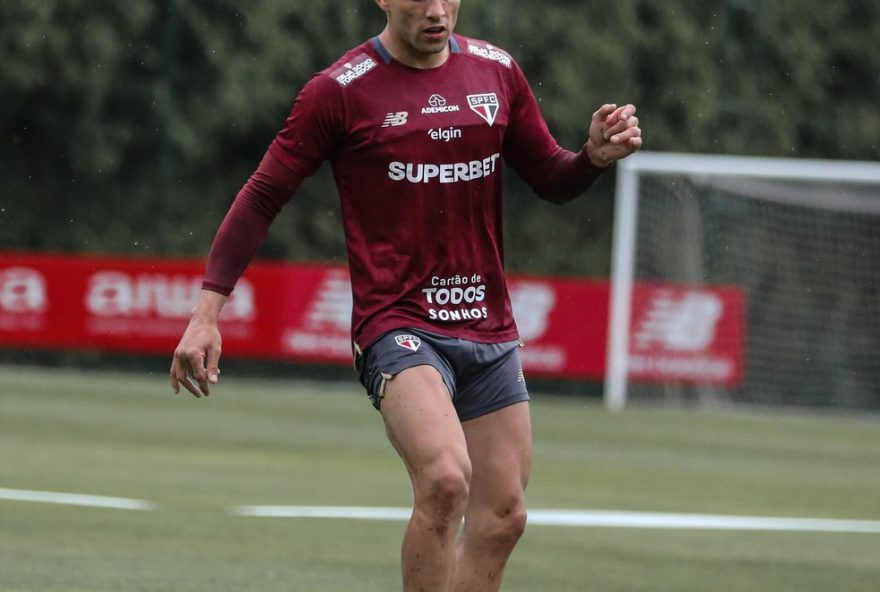 enzo-diaz-confia-na-forca-do-sao-paulo-no-morumbi-para-virada-contra-ldu3A-22usar-todas-as-ferramentas22