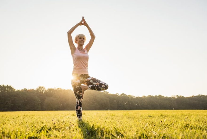 equilibrio-em-uma-perna3A-importancia-para-a-saude-ao-envelhecer