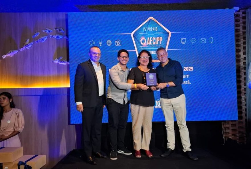 equipe-da-tv-verdes-mares-vence-premio-de-comunicacao-aecipp-no-ceara equipe-da-tv-verdes-mares-vence-premio-de-comunicacao-aecipp-no-ceara