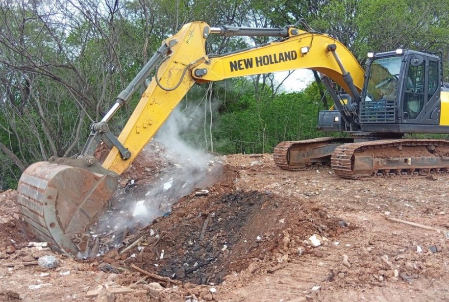 equipes-da-defesa-civil-e-secretarias-controlam-incendio-subterraneo-em-presidente-prudente3A-medidas-eficazes-e-compromisso-com-a-populacao equipes-da-defesa-civil-e-secretarias-controlam-incendio-subterraneo-em-presidente-prudente3A-medidas-eficazes-e-compromisso-com-a-populacao