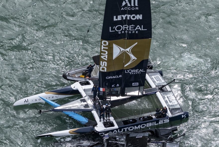 equipes-da-nova-zelandia-e-franca-em-acidente-grave-na-etapa-do-sail-gp equipes-da-nova-zelandia-e-franca-em-acidente-grave-na-etapa-do-sail-gp