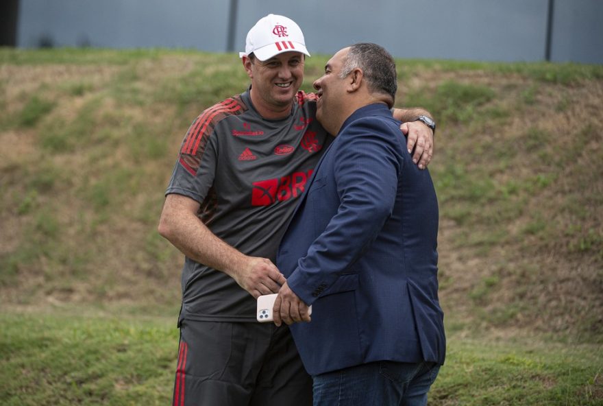 erro-no-flamengo3A-marcos-braz-admite-demissao-de-rogerio-ceni