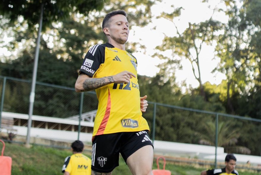 escalacao-atletico-mg3A-bernard-participa-de-treino-antes-de-jogo-decisivo-na-sul-americana