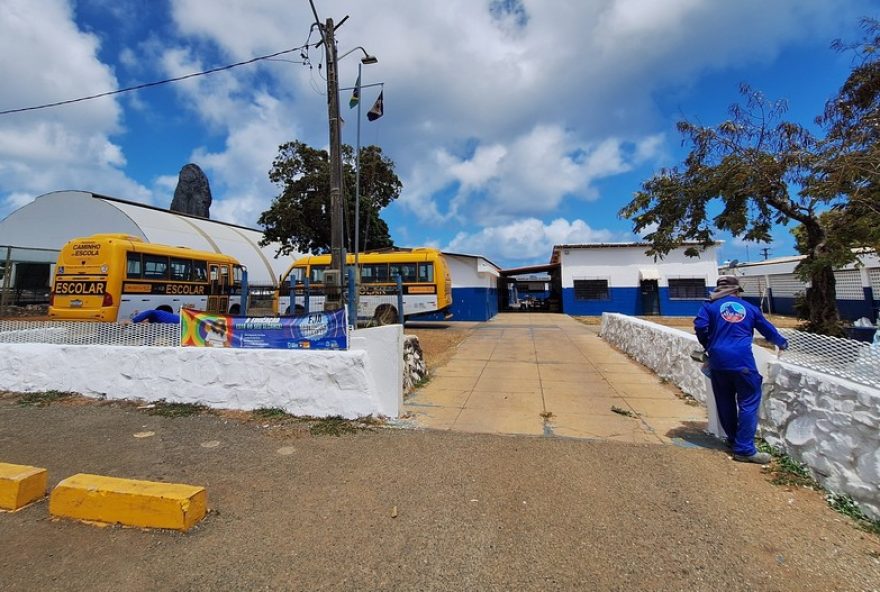 escola-de-fernando-de-noronha-fecha-para-obras-e-aulas-sao-adiadas escola-de-fernando-de-noronha-fecha-para-obras-e-aulas-sao-adiadas