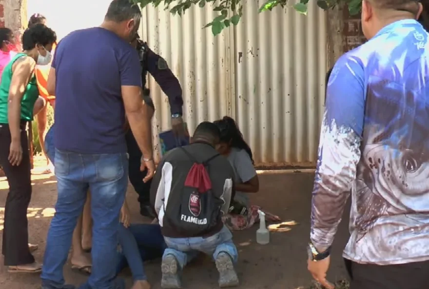 Alunos passaram mal e precisaram ser atendidos. (Foto: Reprodução)