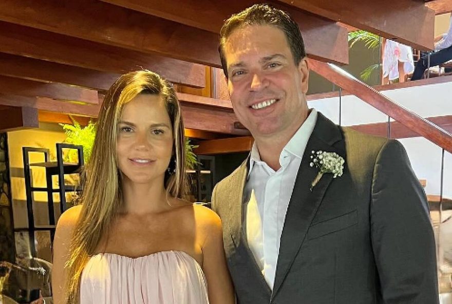 esposa-de-ramagem-tem-celular-apreendido-no-galeao2C-no-rio-de-janeiro