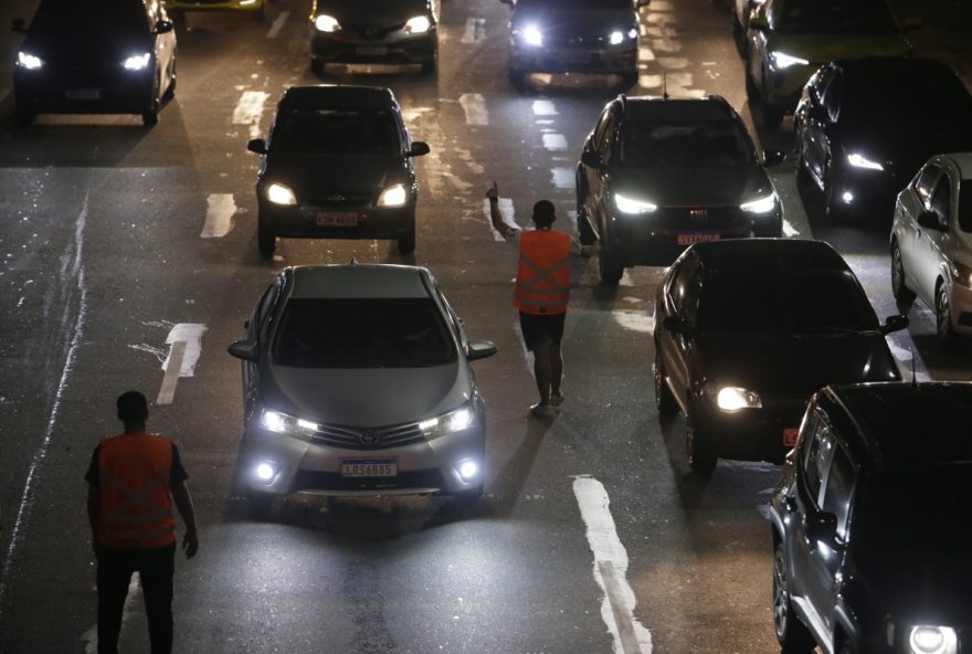 estacionamento-rotativo-digital-sistema-zona-azul-em-sao-paulo-rio-e-regiao-dos-lagos