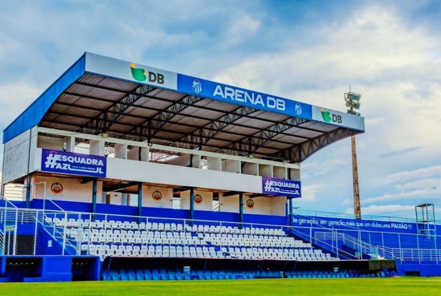 estadio-zama-maciel3A-conheca-o-22raiz22-com-pe-de-manga-e-palco-de-jogo-decisivo-entre-urt-e-cruzeiro-no-mineiro estadio-zama-maciel3A-conheca-o-22raiz22-com-pe-de-manga-e-palco-de-jogo-decisivo-entre-urt-e-cruzeiro-no-mineiro