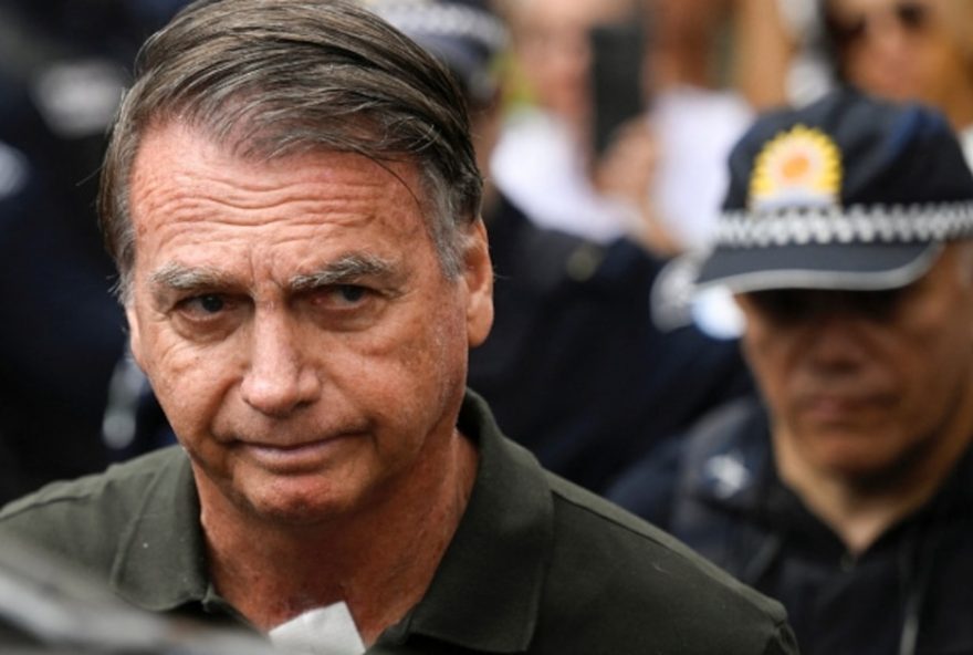 estado-de-saude-de-jair-bolsonaro3A-presidente-exibe-estabilidade2C-mas-enfrenta-problema-renal estado-de-saude-de-jair-bolsonaro3A-presidente-exibe-estabilidade2C-mas-enfrenta-problema-renal