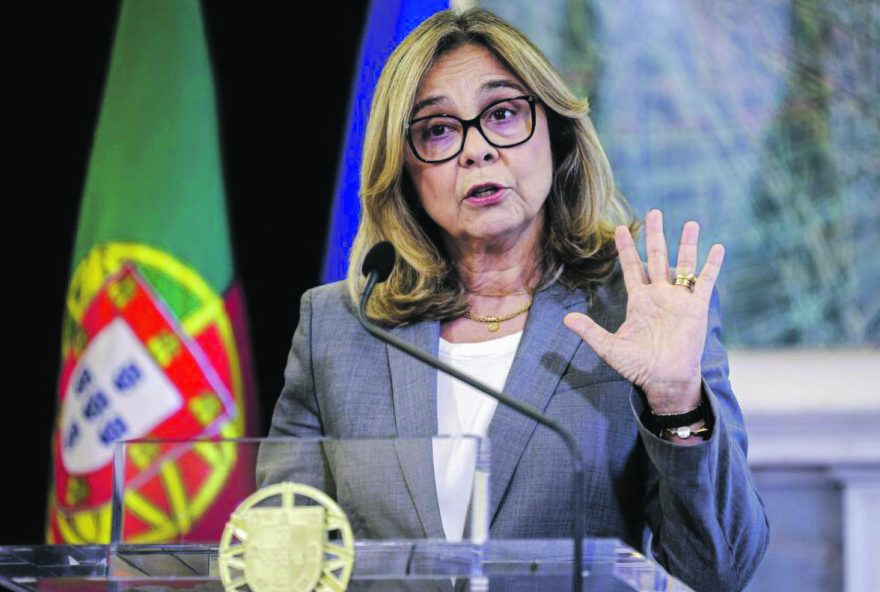 A ministra da Saúde, Ana Paula Martins, fala aos jornalistas após a reunião do Conselho de Ministros sobre o Plano de emergência e transformação na saúde, realizada na Residência Oficial, em São Bento, Lisboa, 29 de maio de 2024. FILIPE AMORIM/LUSAfilipe a