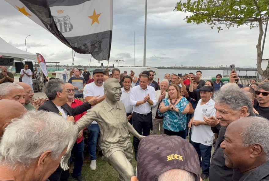 estatua-de-pele-e-restaurada-e-reinaugurada-em-cubatao2C-sp3A-veja-detalhes-do-monumento-emblematico-no-litoral-paulista