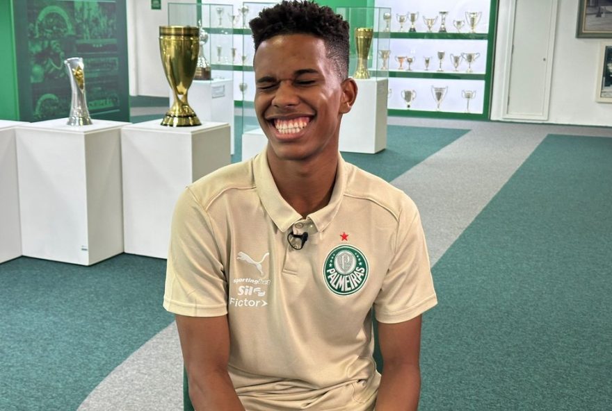 estevao-se-prepara-para-nova-jornada-no-chelsea-apos-despedida-do-palmeiras