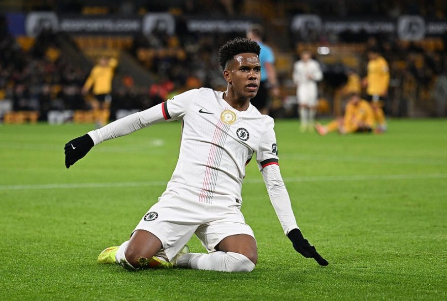 estevao-x-yamal3A-duelo-entre-jovens-talentos-revigora-rivalidade-entre-chelsea-e-barcelona-na-champions-league