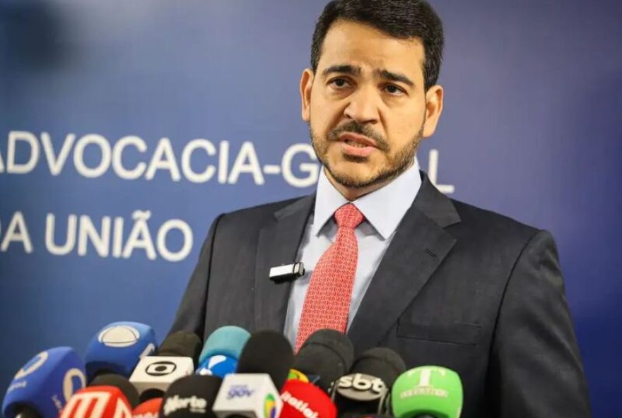 estrategia-do-planalto-adia-envio-da-indicacao-de-messias-ao-senado