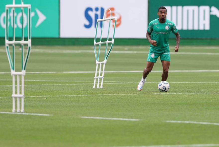 estrela-em-ascensao3A-allan-brilha-e-inspira-palmeiras-de-abel-na-busca-pela-recuperacao