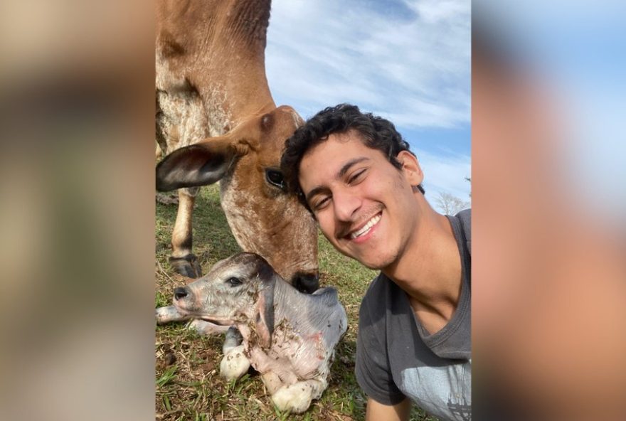 estudante-de-medicina-veterinaria-compartilha-rotina-com-animais-e-viraliza-nas-redes-sociais