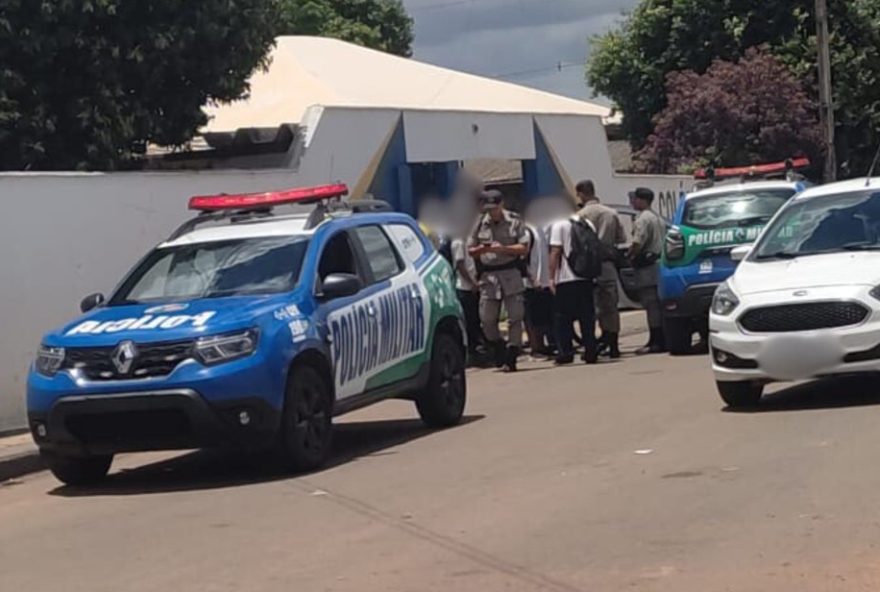 estudante-e-esfaqueado-por-namorado-de-colega-em-escola-de-aparecida-de-goiania2C-diz-policia