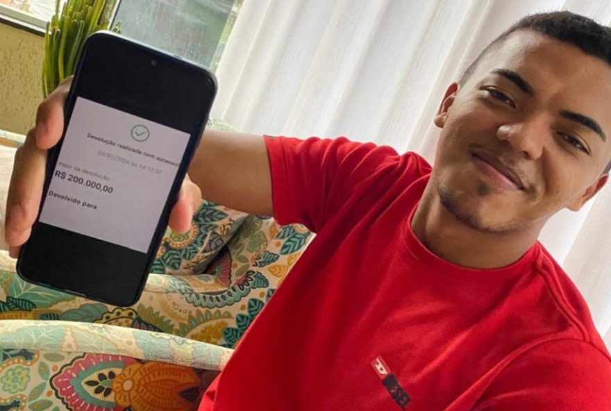 estudante-que-devolveu-pix-de-r24-200-mil-investe-em-estudos-e-e-recompensado3A-investi-nos-estudos-e-conquistei-um-emprego estudante-que-devolveu-pix-de-r24-200-mil-investe-em-estudos-e-e-recompensado3A-investi-nos-estudos-e-conquistei-um-emprego