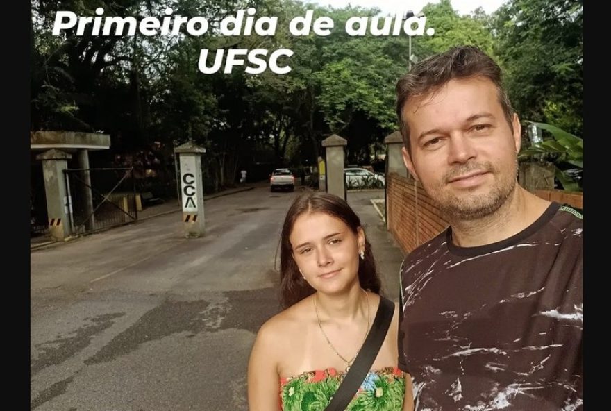 estudante-viraliza-ao-ser-levada-pelo-pai-no-primeiro-dia-de-aula-da-universidade