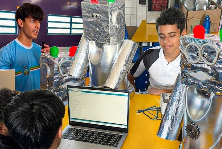 estudantes-baianos-de-13-anos-criam-robo-inclusivo-para-substituir-sinal-escolar