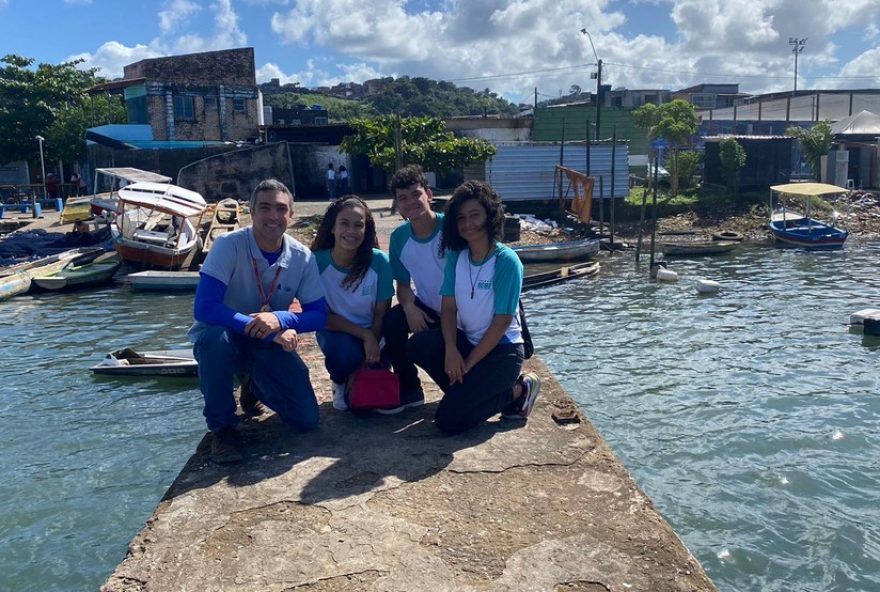 estudantes-baianos-transformam-residuos-de-pescados-em-racao-animal3A-projeto-inovador-no-porto-das-sardinhas2C-salvador