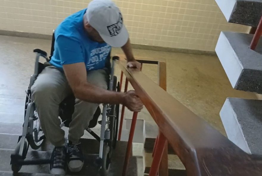 estudantes-com-deficiencia-enfrentam-desafios-de-acessibilidade-na-ufrj3A-como-garantir-inclusao3F