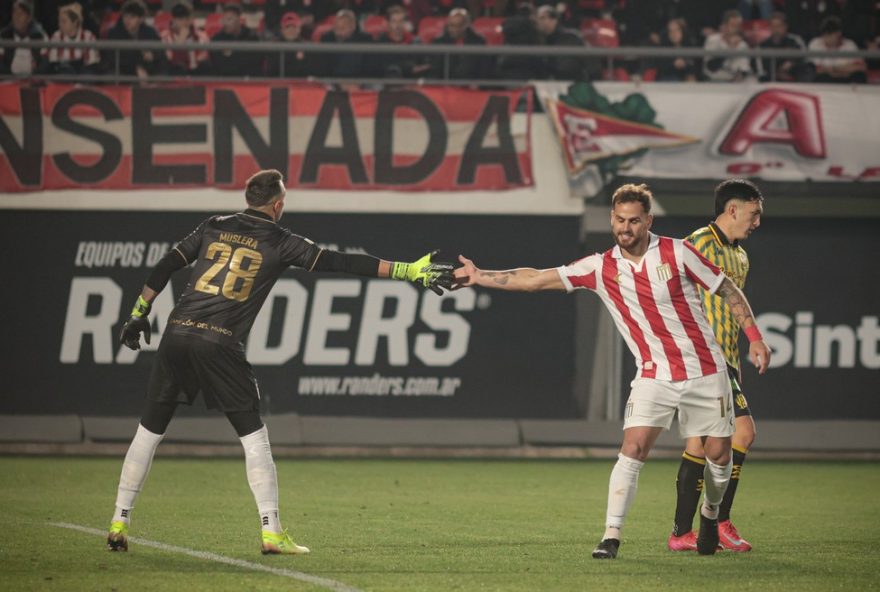 estudiantes-de-la-plata-enfrenta-desfalques-cruciais-contra-o-flamengo-nas-quartas-de-final-da-libertadores3A-gonzalez-pirez-e-cetre-fora